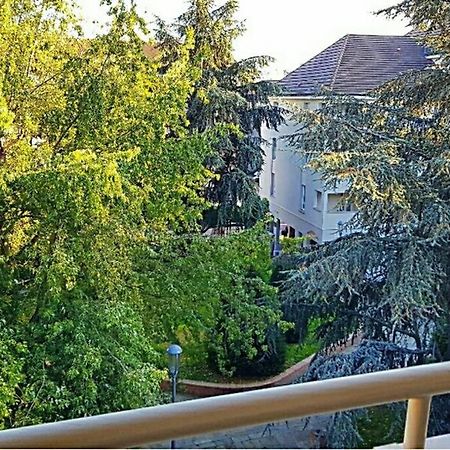 פואסי Superbe Studio De 30M2 Proche De Paris מראה חיצוני תמונה